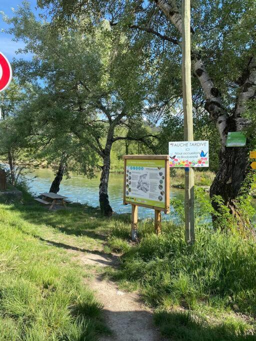 Charmant T1 Dans Le Verdon Gréoux-les-Bains Extérieur photo
